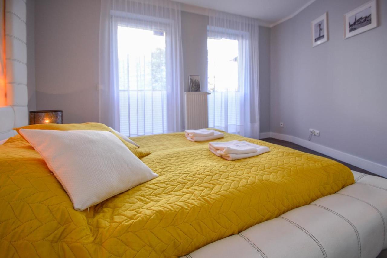 Apartamenty Bryza - Chelmonskiego - Parking - Centrum 슈비노우이스쳬 외부 사진
