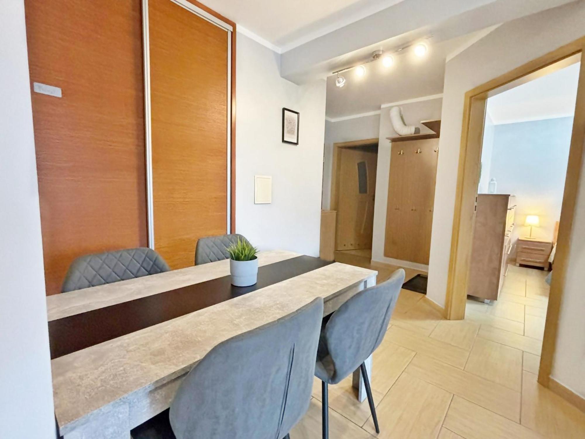 Apartamenty Bryza - Chelmonskiego - Parking - Centrum 슈비노우이스쳬 외부 사진